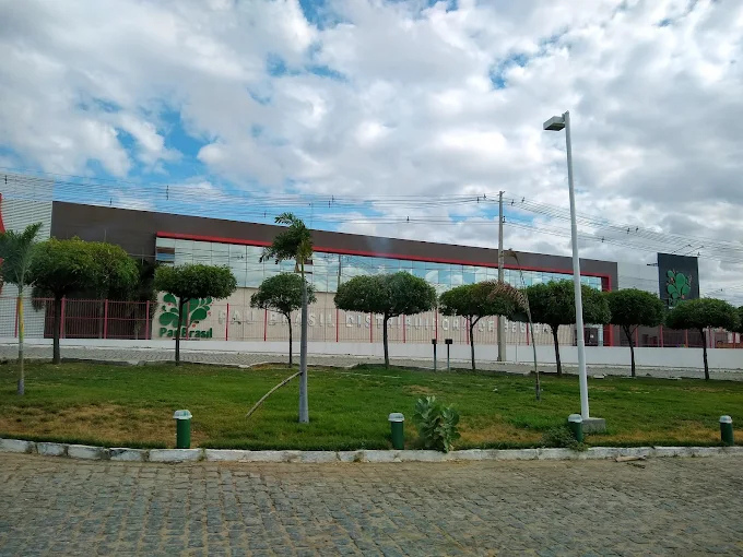 Fachada da Pau Brasil